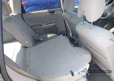 2010 Subaru Forester 2.5X Premium из США, поврежденный, VIN JF2SH6CCXAH702552